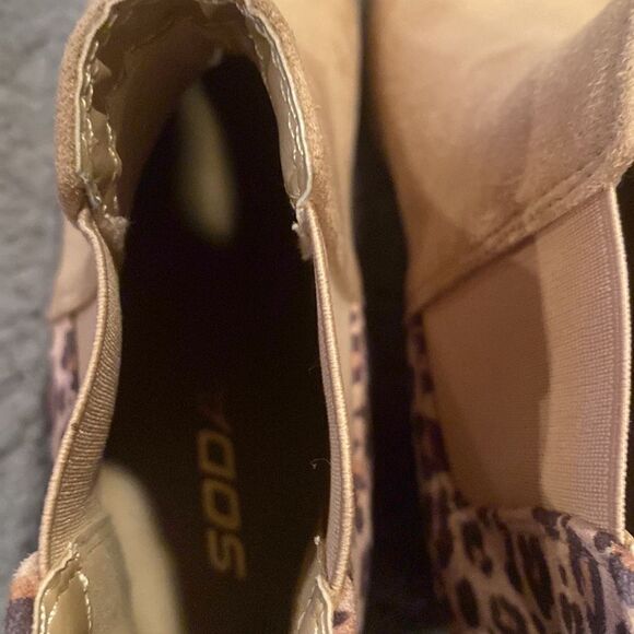 Soda Leopard Print Bootie Size 6 - Picture 7 of 10